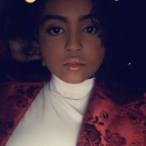 Meet your Posher, Iman